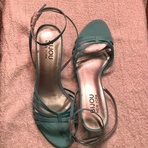 Bijou New York ankle strap sandal heels size 7W